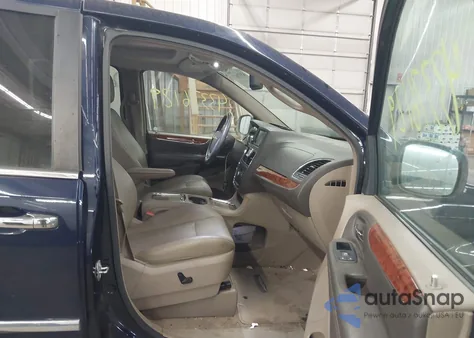 2016 Chrysler Town & Country Touring-L Anniversary Edition from USA, damaged, VIN 2C4RC1CG6GR207103